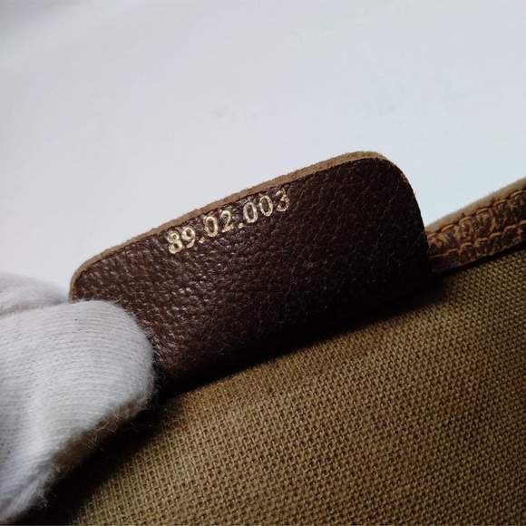 Gucci Beige GG Canvas Tote with Red and Green Straps - Picture 16 of 16